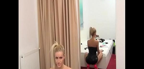  tight ass blonde in leather heels shakes